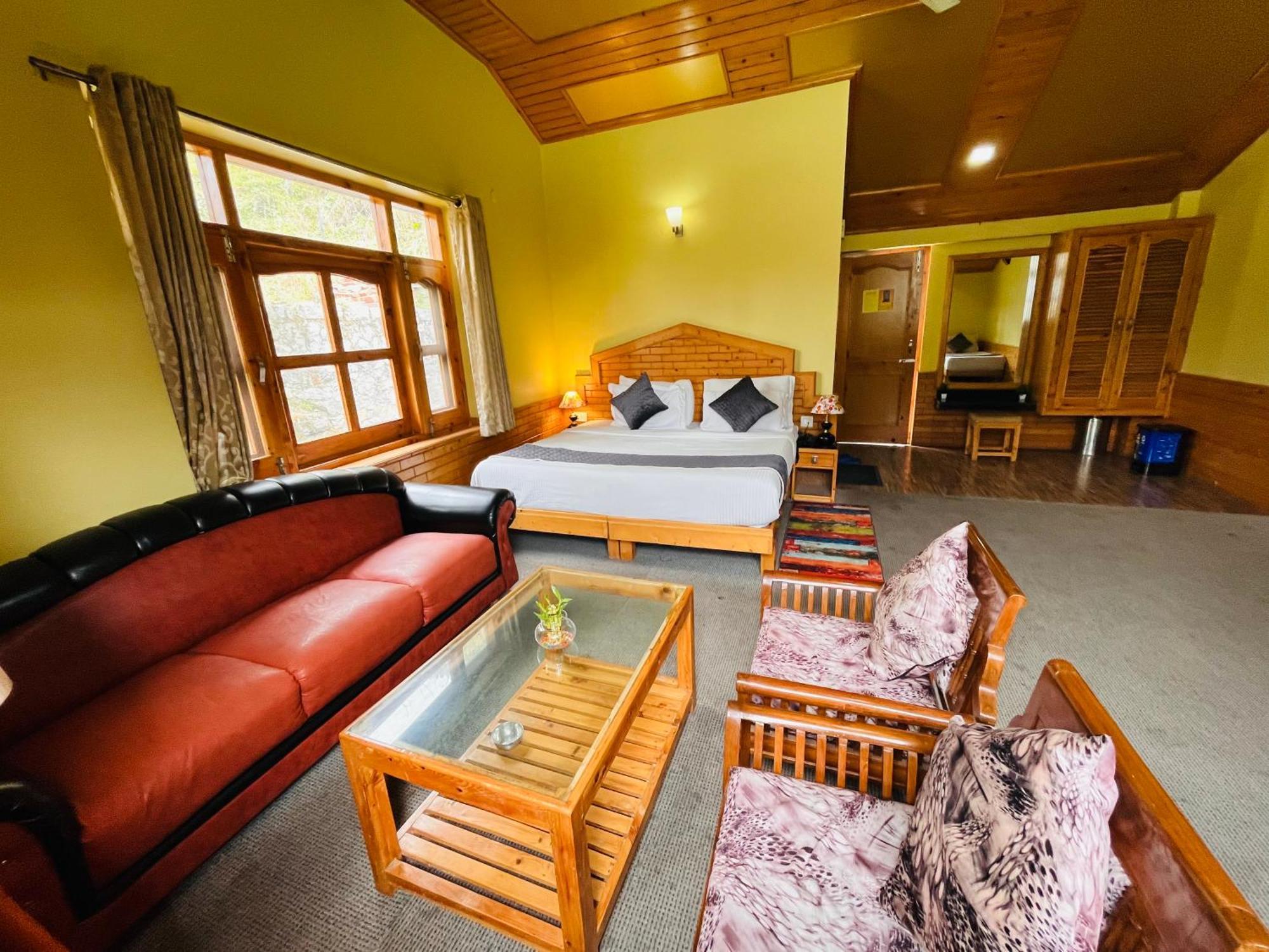 Hotel Snow Clad Riverview & Resort, Manali (Himachal Pradesh)